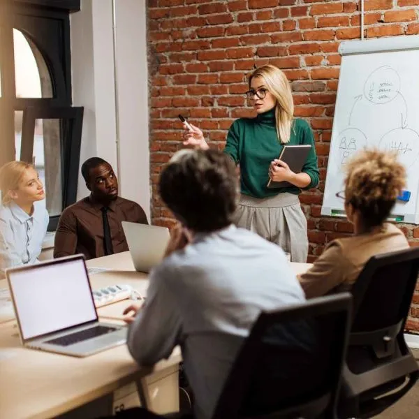 Smart Hub Tech's Salesforce certified consultants